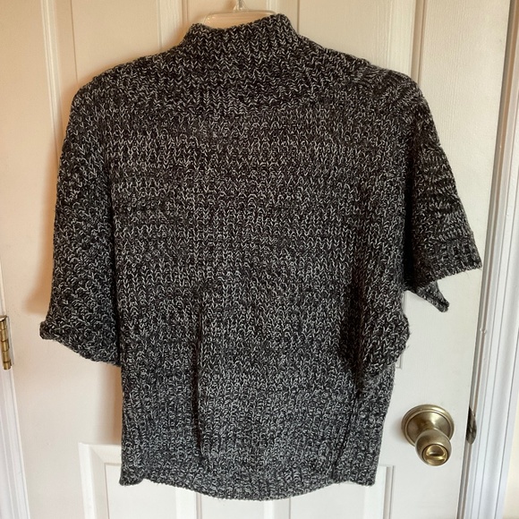 Women’s XL short sleeve cowl sweater - Picture 3 of 8